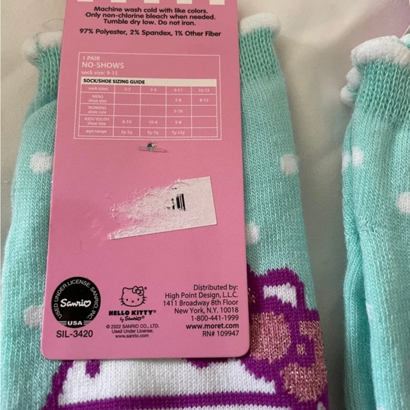 Sanrio Hello Kitty Pink House Slipper and Boba Tea Socks Bundle - Picture 5 of 9